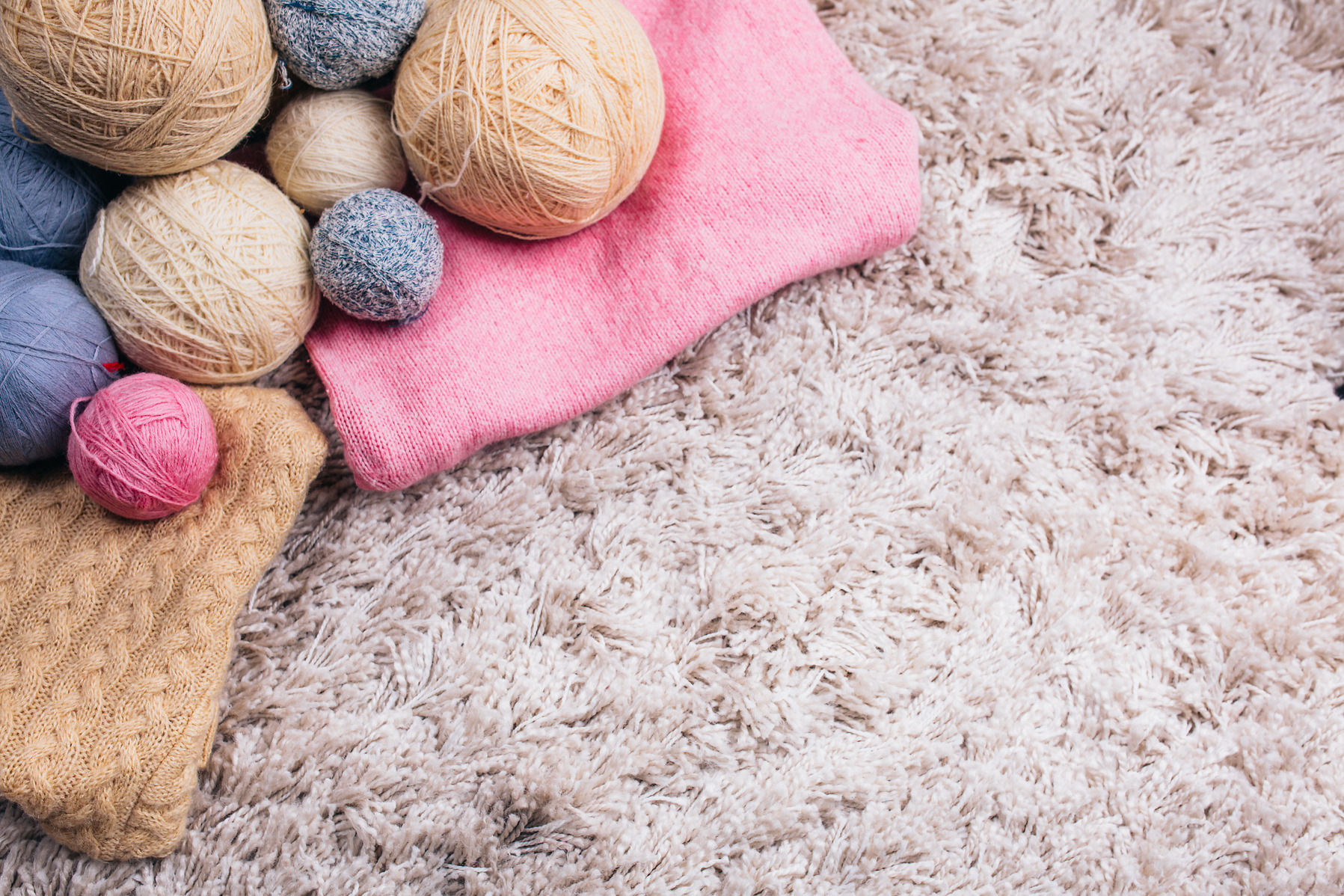 Faux Fur Rugs Manufacturer & Wholesaler - Shivalika Rugs